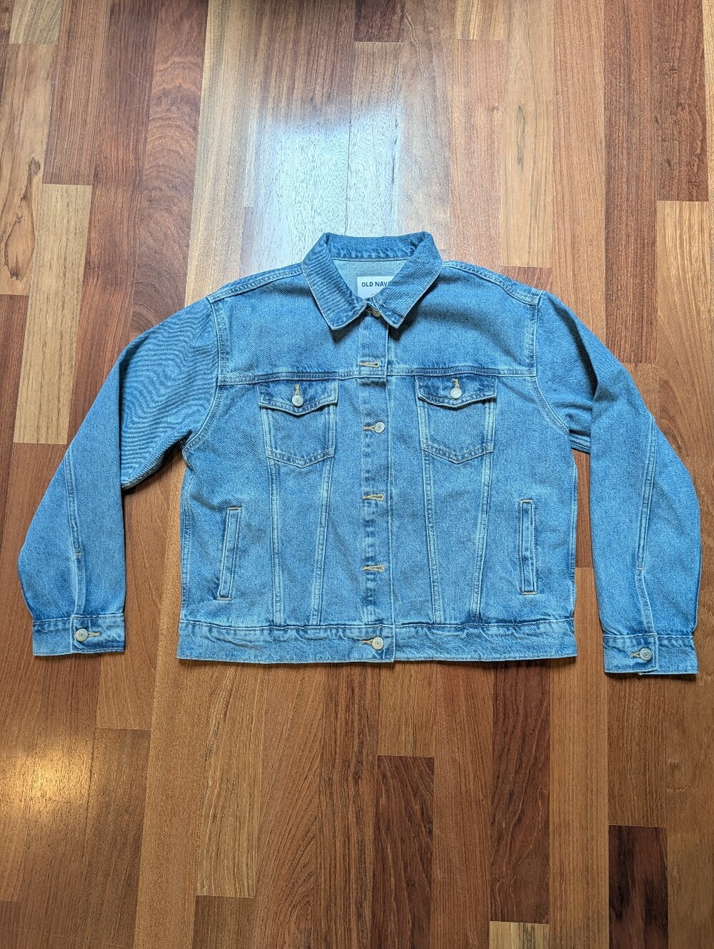 Old Navy Denim Trucker Jacket Sz L NWOT